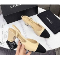 Charming Chanel Pump...