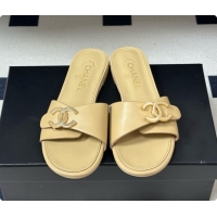 Pretty Style Chanel Calfskin Mules G47558 Beige 2026