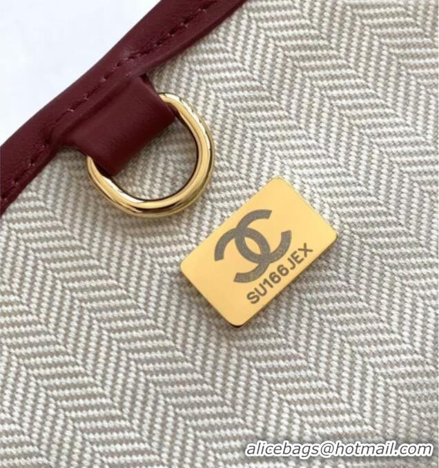 Famous Brand Chanel Small Tote Bag in Calfskin AS6200 Burgundy 2026