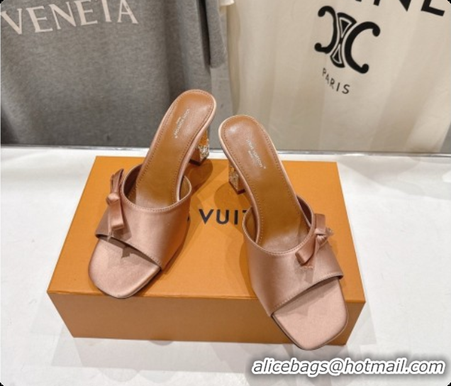 Pretty Style Louis Vuitton LV Cube Mule in Brown Satin Pre-Fall 6073034 2026