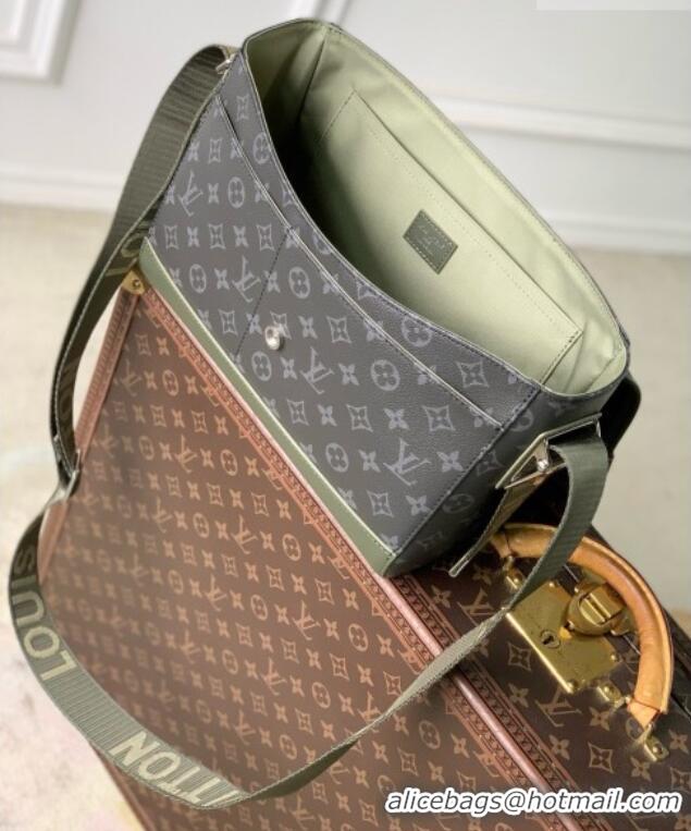 Well Crafted Louis Vuitton Courrier Messenger in Monogram Eclipse Canvas M28629 Black/Green 2026