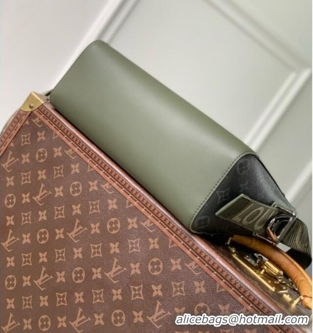 Well Crafted Louis Vuitton Courrier Messenger in Monogram Eclipse Canvas M28629 Black/Green 2026