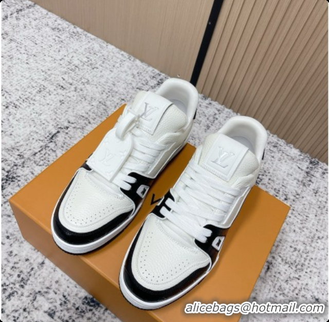 Luxury Louis Vuitton Louis Vuitton LV Trainer Sneakers in Leather LV073121 White/Black 2026