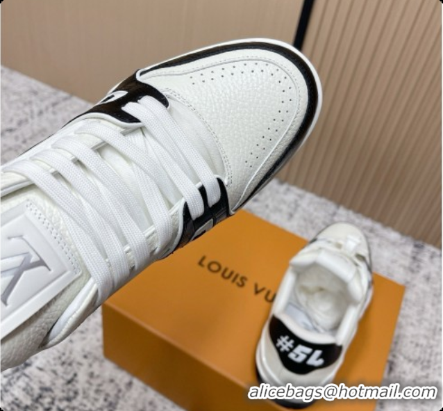 Luxury Louis Vuitton Louis Vuitton LV Trainer Sneakers in Leather LV073121 White/Black 2026
