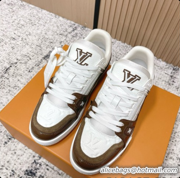Sophisticated Louis Vuitton Louis Vuitton LV Trainer Sneakers in Leather LV073122 White/Khaki 2026