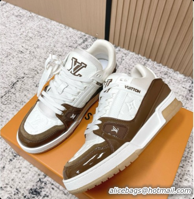Sophisticated Louis Vuitton Louis Vuitton LV Trainer Sneakers in Leather LV073122 White/Khaki 2026
