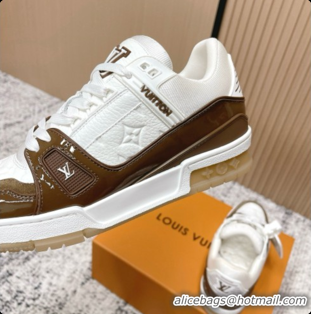 Sophisticated Louis Vuitton Louis Vuitton LV Trainer Sneakers in Leather LV073122 White/Khaki 2026