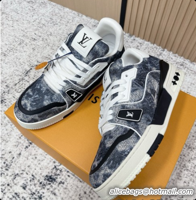Popular Style Louis Vuitton Louis Vuitton LV Trainer Sneakers in Mix of Materials LV073125 Grey 2026