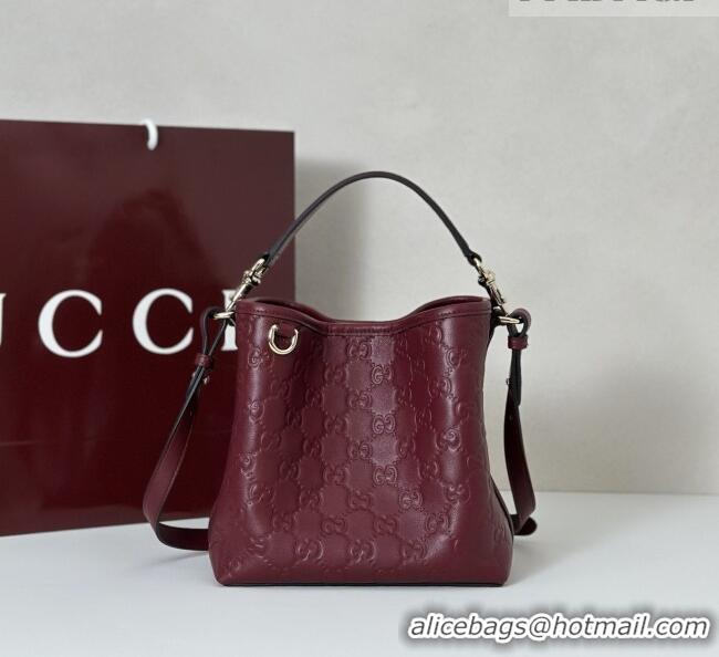 Good Taste Gucci GG Leather Emblem Small Bucket Bag 815118 Burgundy 2026