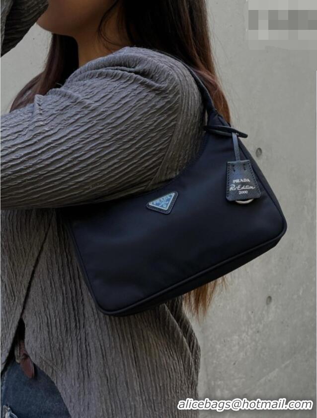 Luxurious Prada Re-Nylon Re-Edition 2000 Mini-bag 1NE515 Black/Silver 2026