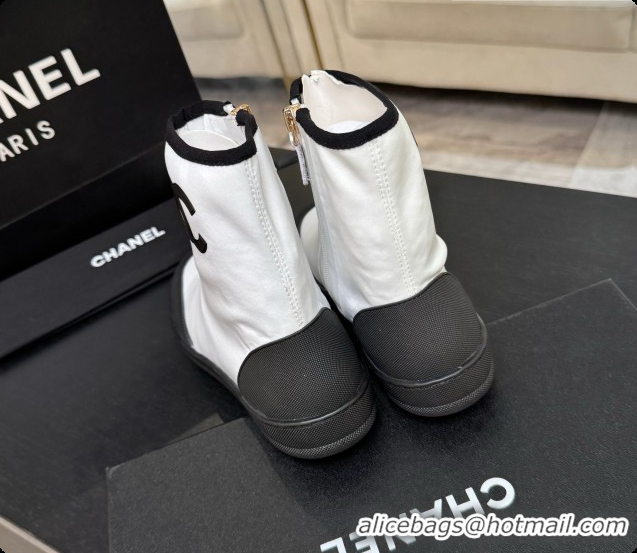Duplicate Chanel Short Boots in Mixed Fibers & Rubber G47141 White & Black 2026