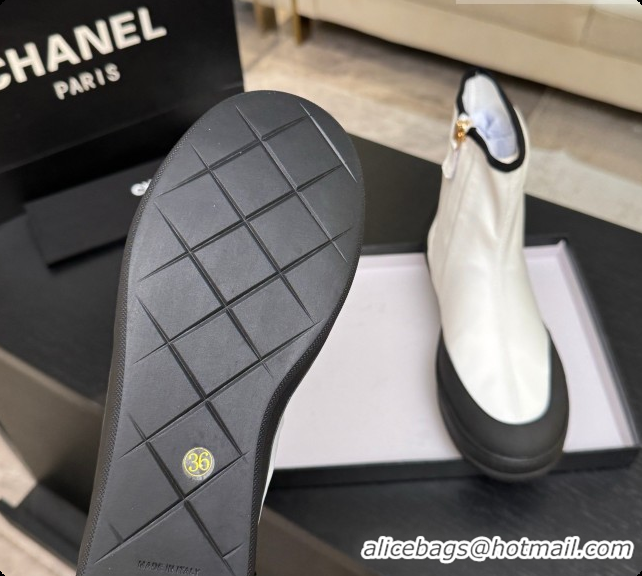 Duplicate Chanel Short Boots in Mixed Fibers & Rubber G47141 White & Black 2026