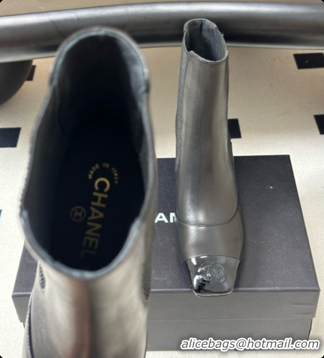 1:1 Chanel Ankle Boots in Lambskin & Patent Leather 6.5cm Heel CH090962 Black 2026