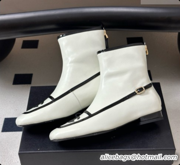 Buy Discount Chanel Short Boots in Lambskin & Patent Leather CH090979 White 2026
