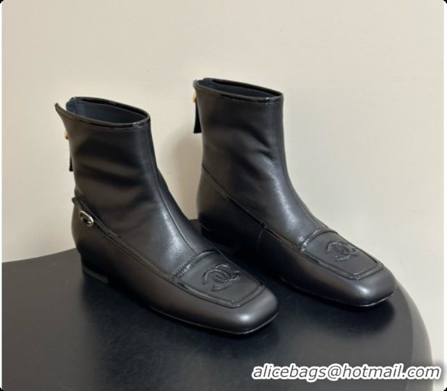 Stylish Chanel Short Boots in Lambskin & Patent Leather CH090981 Black 2026