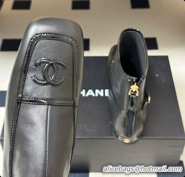 Stylish Chanel Short Boots in Lambskin & Patent Leather CH090981 Black 2026