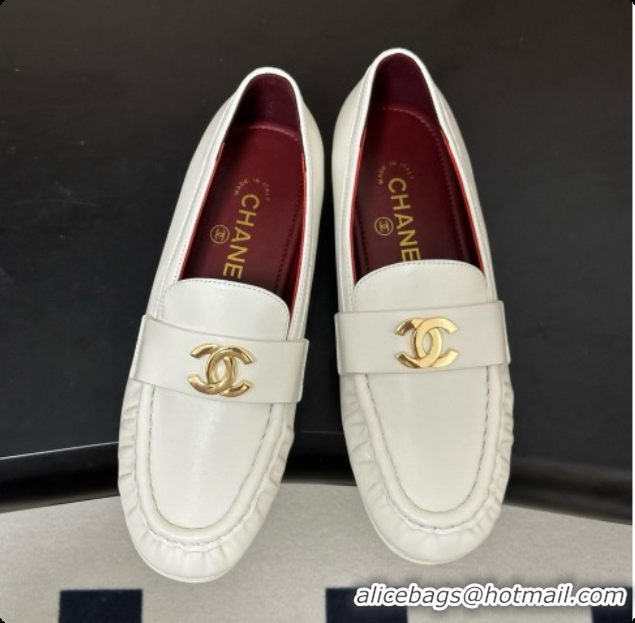 Stylish Chanel Calfskin Moccasins Loafers G47396 CH090984 White 2026