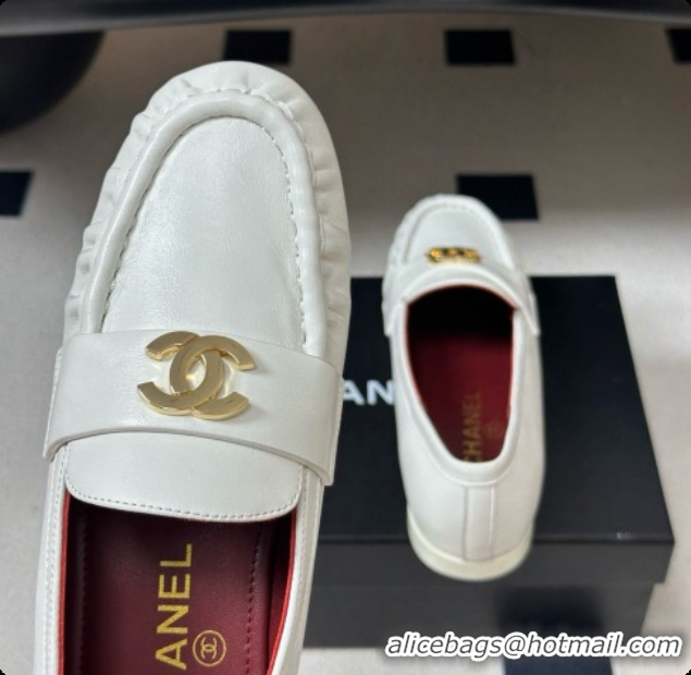 Stylish Chanel Calfskin Moccasins Loafers G47396 CH090984 White 2026