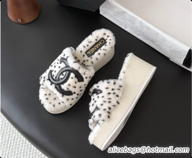 Elegant Chanel Fluffy Wedge Sandals CH091002 White 2026