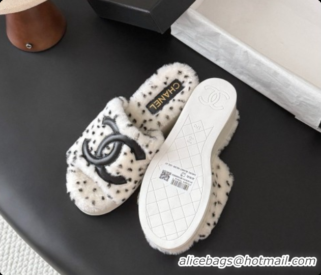 Elegant Chanel Fluffy Wedge Sandals CH091002 White 2026