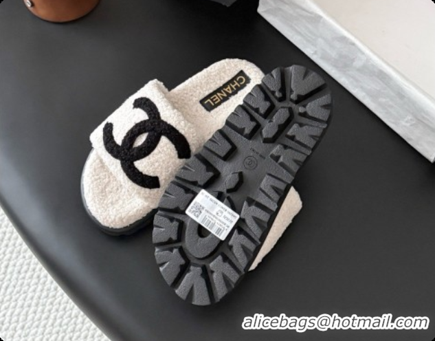 Luxury Cheap Chanel Fluffy Slide Sandals CH091005 White 2026 