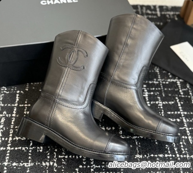 Perfect Chanel Short Boots in Smooth Calfskin CH091019 Black 2026