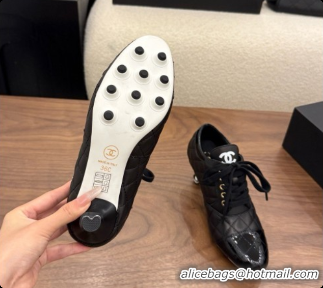 Low Price Chanel Lace-up Pumps in Calfskin & Patent Leather CH091026 Black 2026 