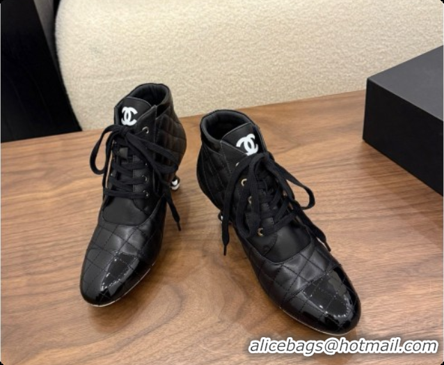 Low Cost Chanel Lace-up Boots in Calfskin & Patent Leather CH091028 Black 2026
