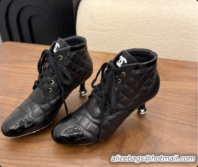 Low Cost Chanel Lace-up Boots in Calfskin & Patent Leather CH091028 Black 2026