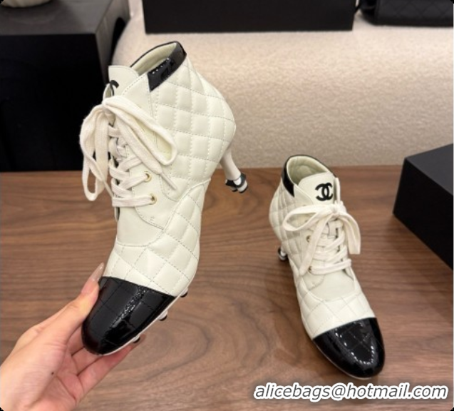Grade Chanel Lace-up Boots in Calfskin & Patent Leather CH091031 White 2026 