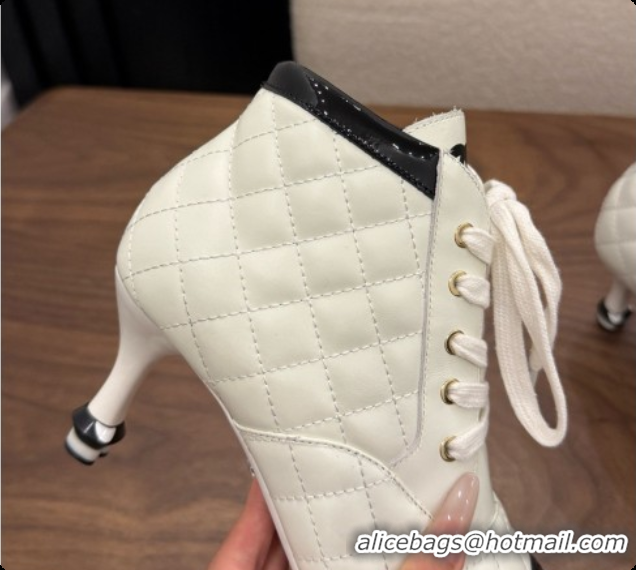 Grade Chanel Lace-up Boots in Calfskin & Patent Leather CH091031 White 2026 