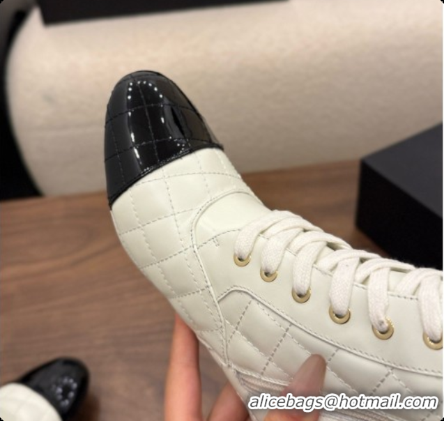 Best Product Chanel Lace-up Boots in Calfskin & Patent Leather CH091034 White 2026