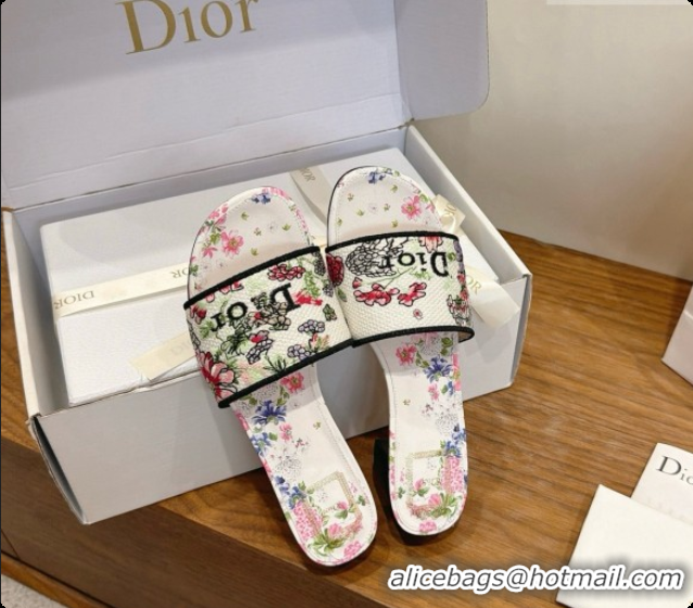 Durable Dior Dway Heeled Slide in Lily Embroidered Cotton D080307 2026