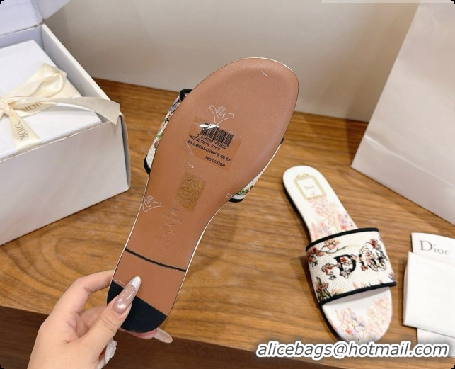 Discount Dior Flat Dway Slide in Lily Embroidered Cotton D080309 2026
