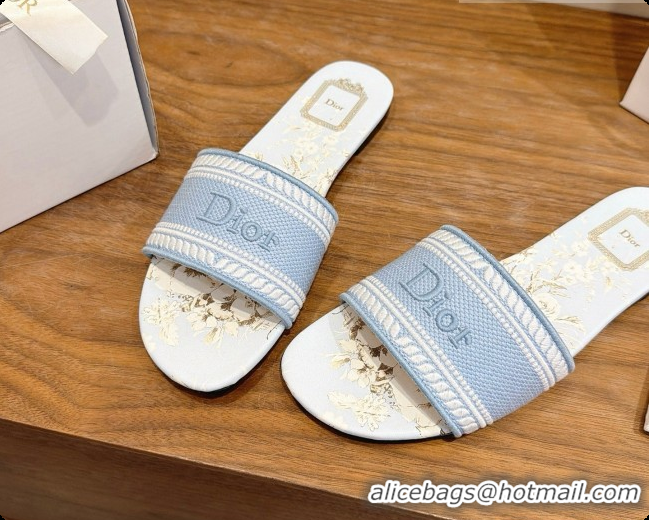 Super Quality Dior Flat Dway Slide in Lily Embroidered Cotton D080314 Blue 2026