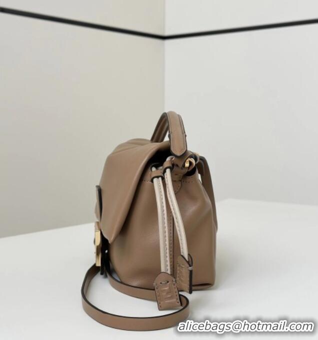 Pretty Style Fendi Mamma Baguette Small Bag in Nappa Leather 8677S Pale Brown 2026