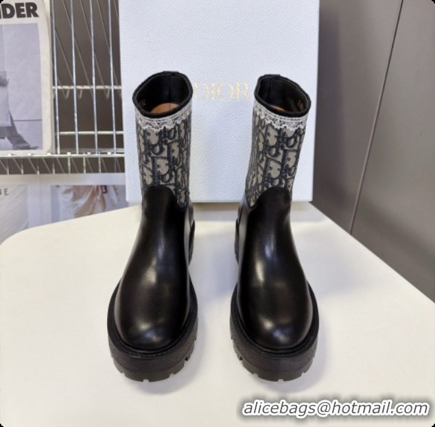 Best Luxury Dior Dentelle Ankle Boot in Black Calfskin & Dior Oblique Jacquard and White Lace 6091144 2026