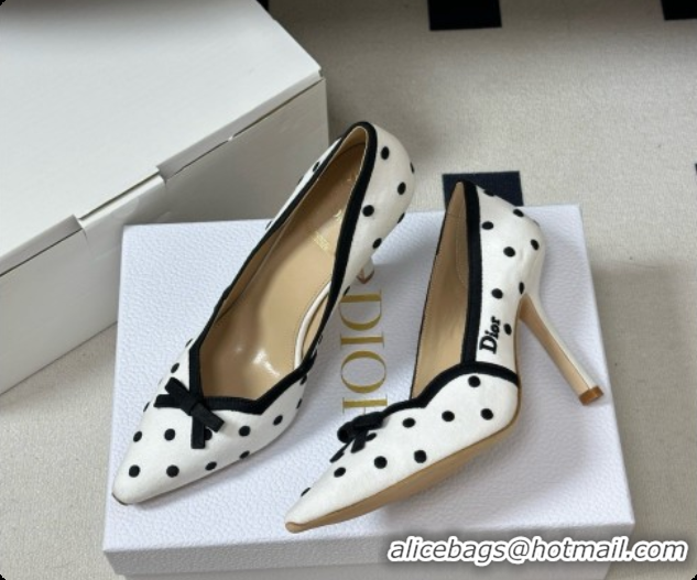 Luxury Hot Dior Romance Pump in White Cotton Embroidered with Black PolkaDior Motif 6091156 2026