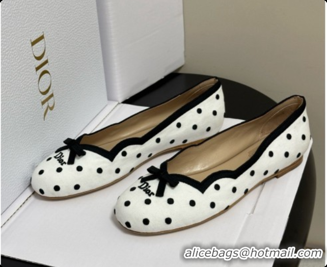 Good Quality Dior Romance Ballet Flat in White Cotton Embroidered with Black PolkaDior Motif 6091158 2026