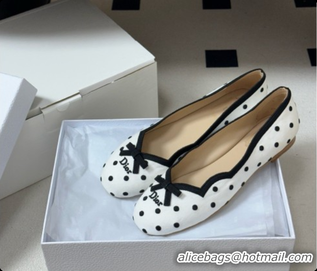Good Quality Dior Romance Ballet Flat in White Cotton Embroidered with Black PolkaDior Motif 6091158 2026