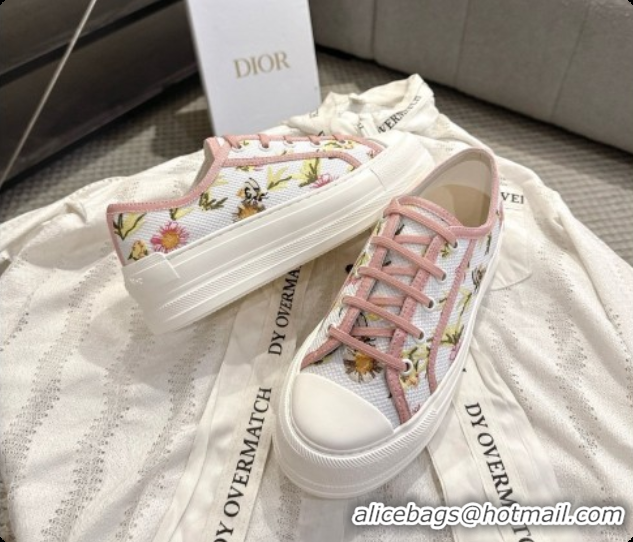 Top Quality Dior Walk'n'Dior Platform Sneaker in White Cotton Embroidered with Multicolor Daisy Garden Motif 6091173 202