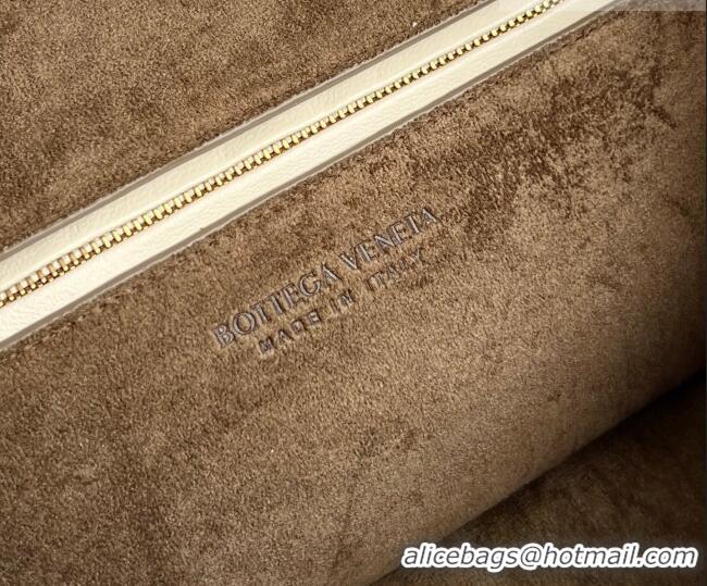 Promotional Bottega Veneta Maxi Veneta Hobo Bag in Intrecciato Leather 856739 Sea Salt 2026