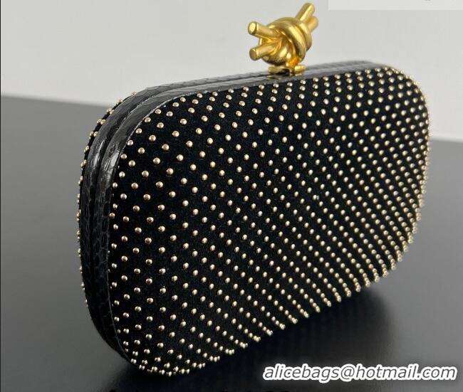 Famous Brand Bottega Veneta Classic Knot Clutch in Velvet and Studs BV062501 2026