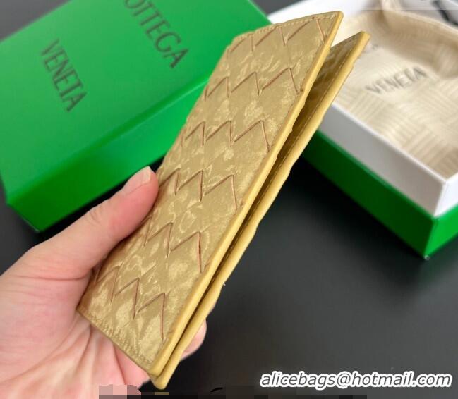 Best Quality Bottega Veneta Intrecciato Leather Passport Case 749954 Gold 2026