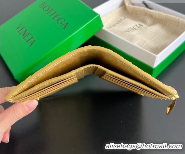 Good Quality Bottega Veneta Medium Bi-Fold Wallet in Intrecciato Leather 667468 Frog Gold 2026