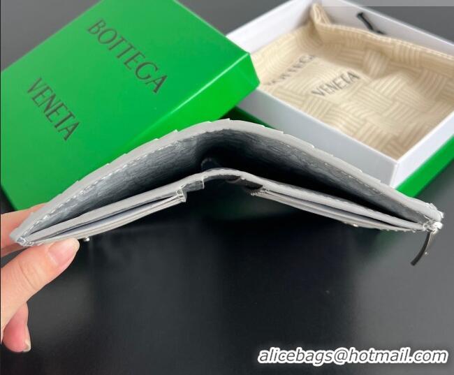 Top Grade Bottega Veneta Medium Bi-Fold Wallet in Intrecciato Leather 667468 Frog Silver 2026