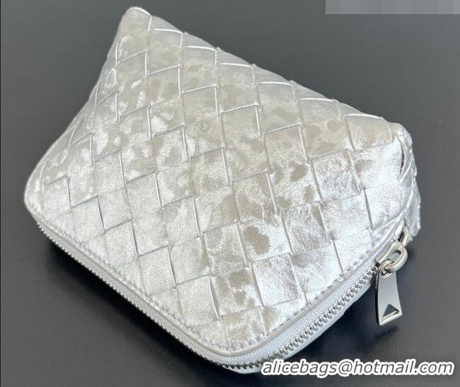 Good Taste Bottega Veneta Intrecciato Lamina Satin Leather Beauty Pouch 764044 Silver 2026
