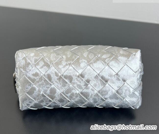 Good Taste Bottega Veneta Intrecciato Lamina Satin Leather Beauty Pouch 764044 Silver 2026