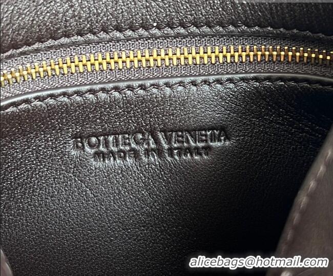 Grade Discount Bottega Veneta Andiamo Small Bucket Bag in Intrecciato Leather 855759 Fondant Brown 2026