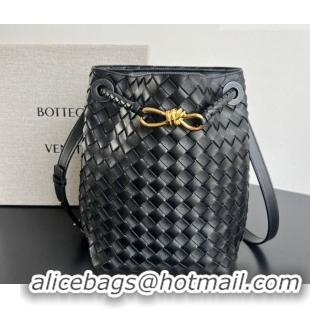 Grade Design Bottega Veneta Andiamo Small Bucket Bag in Intrecciato Leather 855759 Black 2026